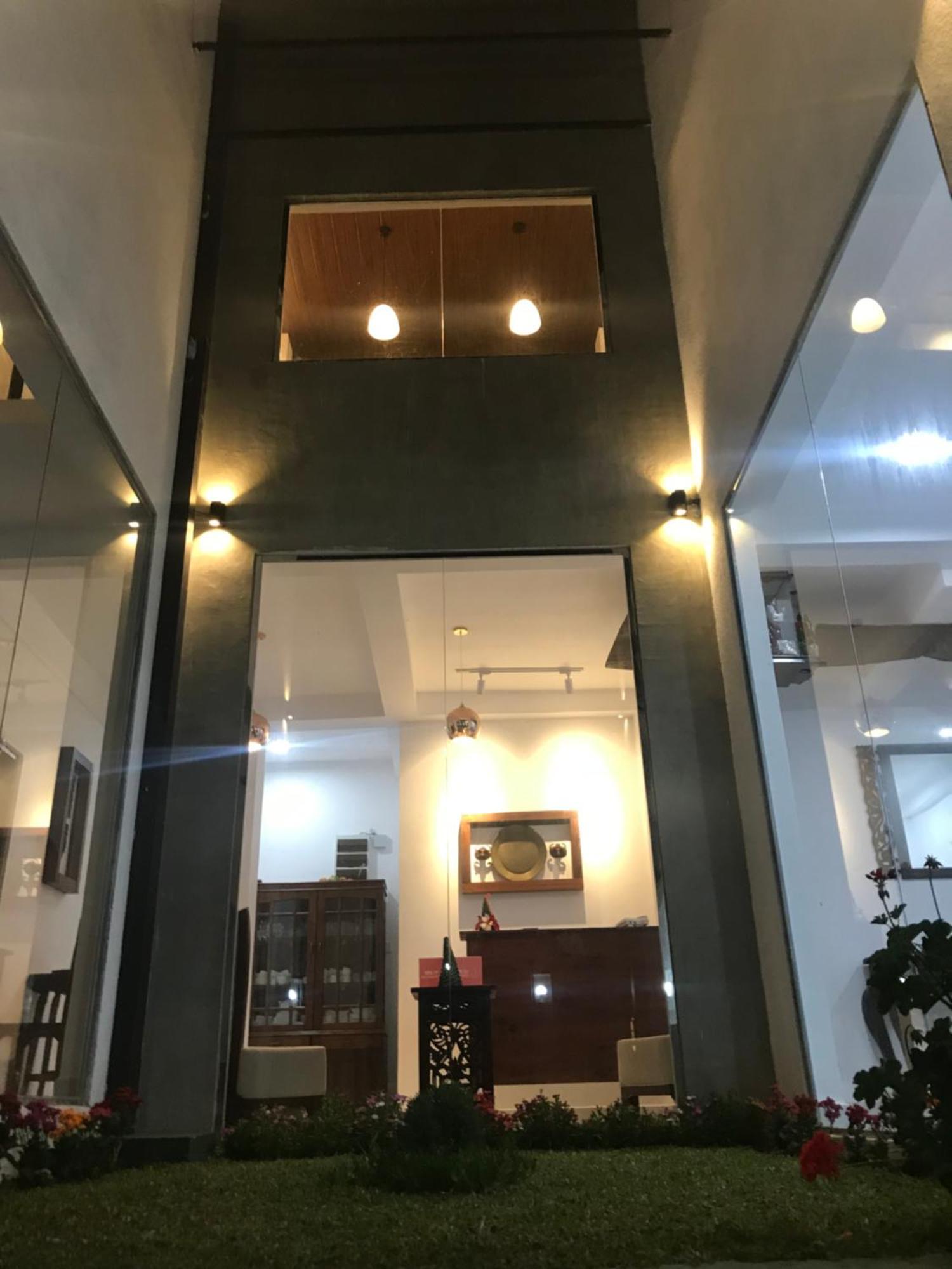 Ivy Bungalow Νουβάρα Ελίγια Εξωτερικό φωτογραφία
